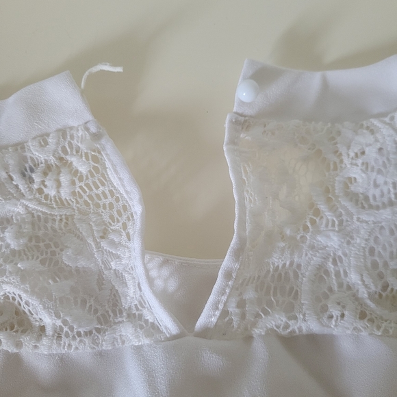 Kids size 10-12 top - Picture 4 of 4